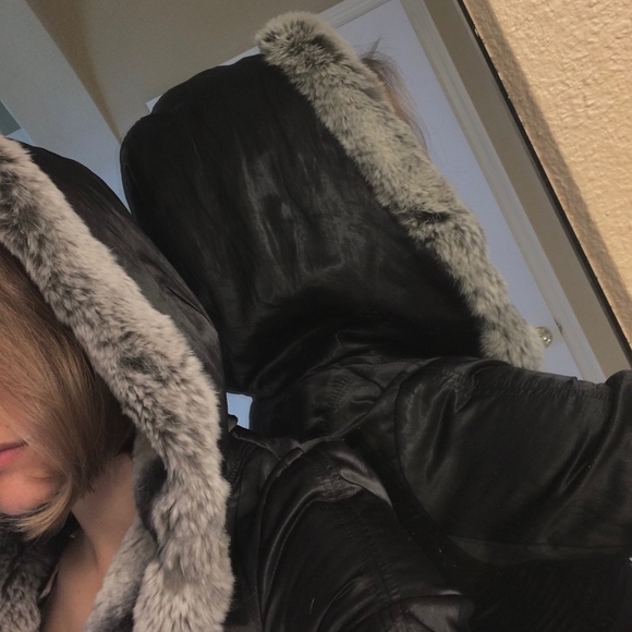 Genuine Fur-Trimmed Caché Jacket - Picture 4 of 8